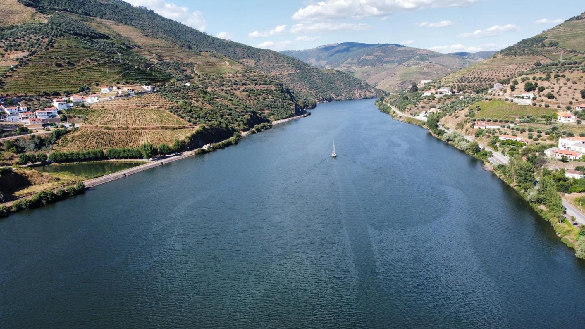 Vivenda A Beira Rio Villa Armamar Luaran gambar